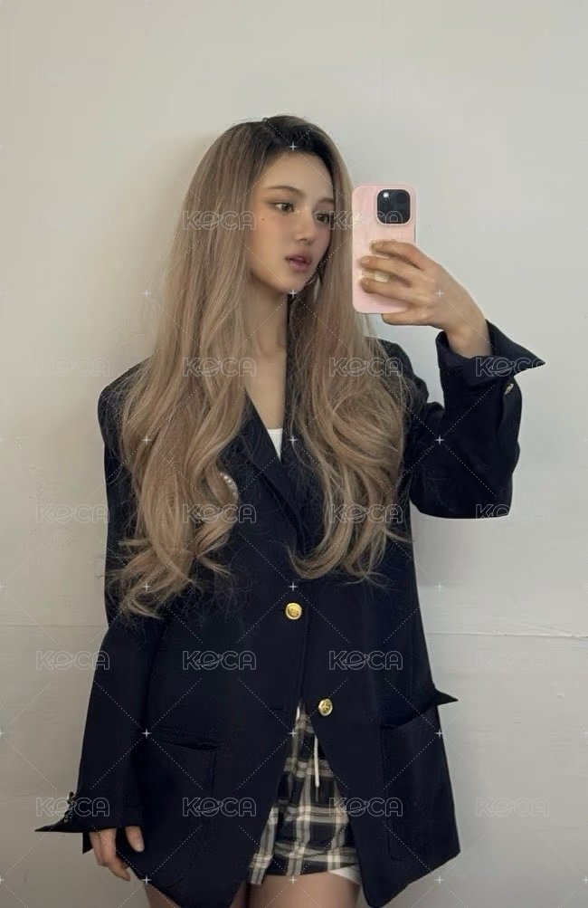 How Sweet 專輯卡 WVS C ver. 正面