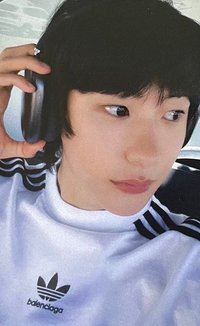 Get A Guitar 專輯卡 B&N B版