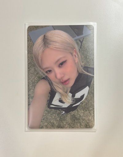 Rosé x Puma 聯名小卡