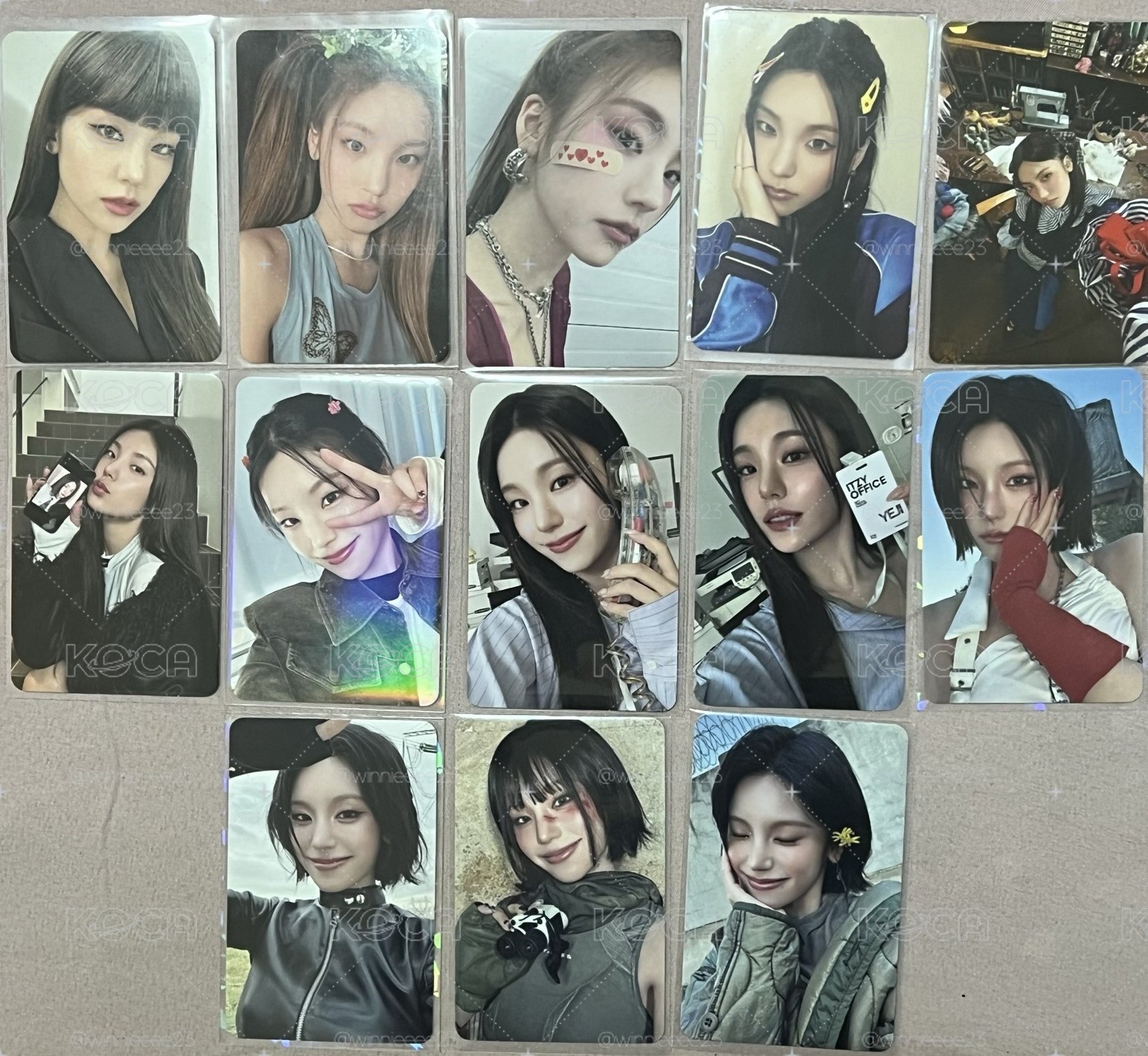 ITZY 禮志小卡 髮夾 年曆