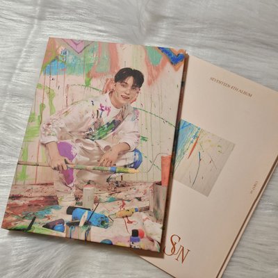 油彩盤空專 Vernon