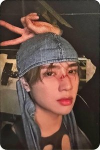 TRIGGER (導火線) 專輯卡 