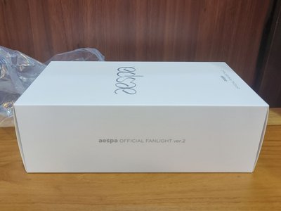 現貨 aespa 二代手燈 含一套小卡四張 全新品
