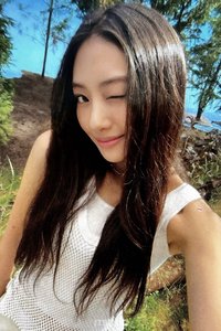 MEOVV 出道 5.0 打歌卡 