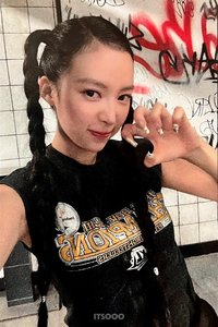 MEOVV 出道 6.0 打歌卡 