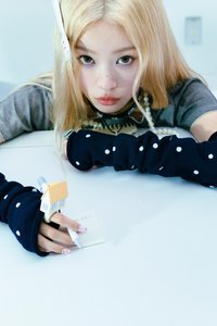 NOT CUTE ANYMORE sw 預售 特典卡 