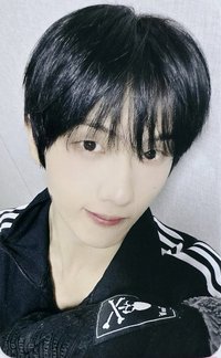 正規四 ju 簽售卡 