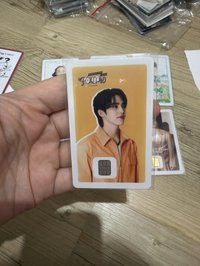 S.coups FOLLOW AGAIN