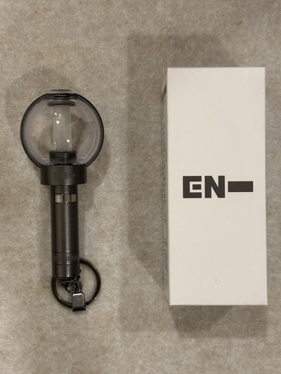 ENHYPEN二代手燈鑰匙圈+一代手燈小卡