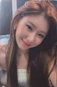 Not Shy yzy 特典卡 