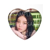 時よ止まれ 徽章 ILLIT CAFE in SWEETS PARADISE 心形徽章