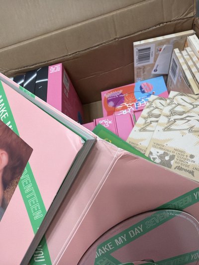 MINI5 專輯 FOLLOW ver. DK 半贈物