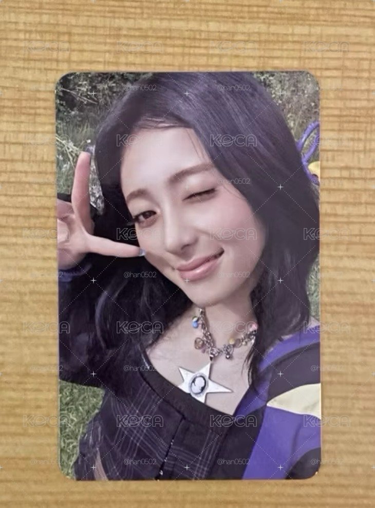 lesserafim年曆小卡