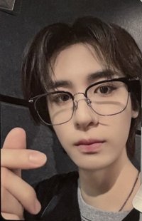 The Action yzy 預售 1.0 特典卡 