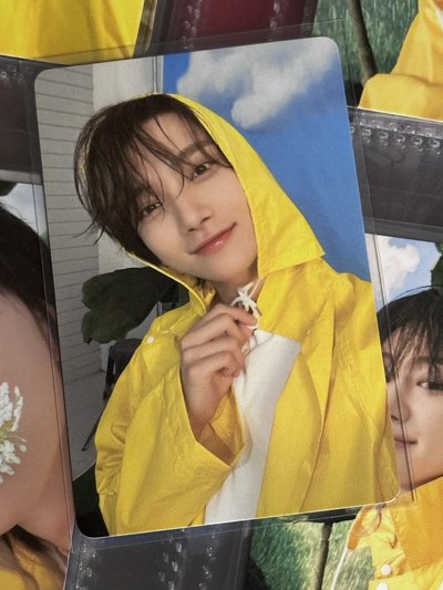 我不知道該怎麼分類畫面很亂的小卡💎