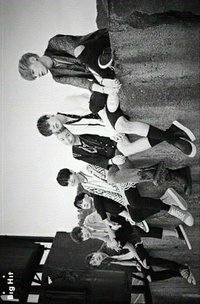 花1 台壓 明信片 黑白團