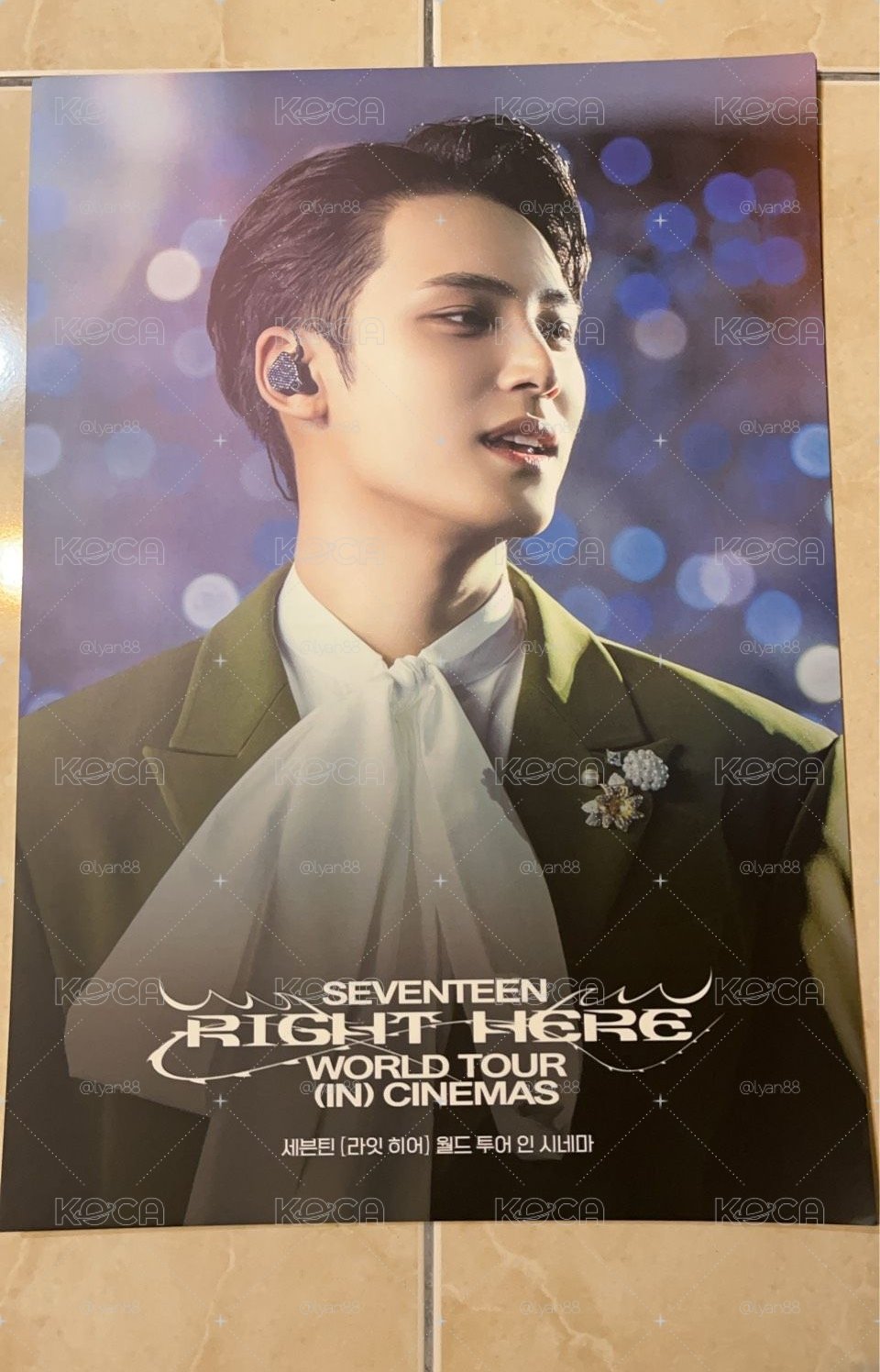 RIGHT HERE 奎秀泰海報 需帶綁