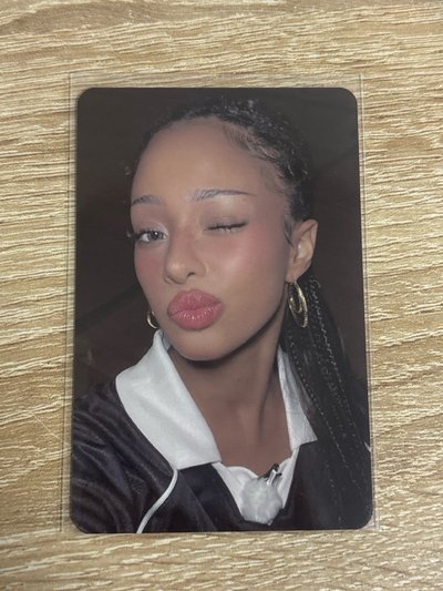 Manon首爾寫真卡