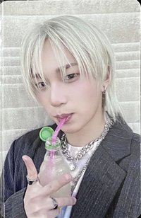 DUH White T 專輯卡 