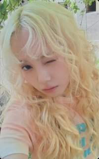 F Girl wvs 預售 特典卡 