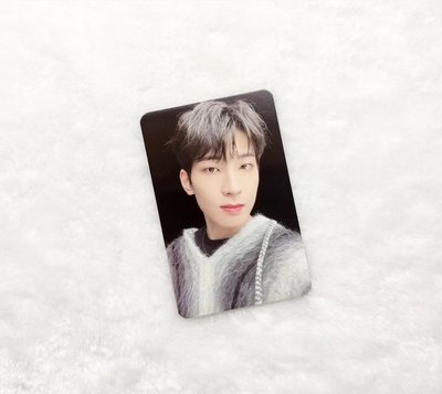 SEVENTEEN 迷9 圓佑BR簽售卡 毛衣圓