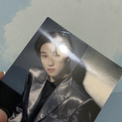 大損 送！RH隨機卡8