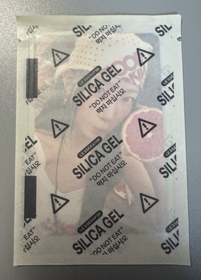 LE SSERAFIM Spaghetti 專卡 采 櫻 葉 採