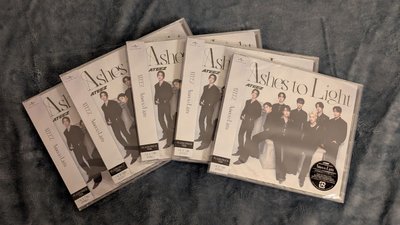 Ashes to Light專輯 flash light盤