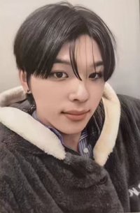 迷一 kms 2.0 簽售卡 睡衣