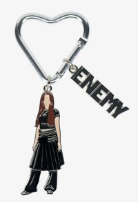 JP正規六 鑰匙圈吊飾 SANA