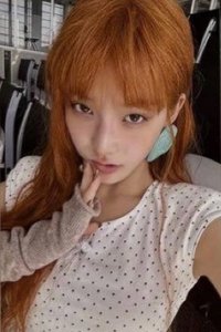 NOT CUTE ANYMORE 專輯卡 WVS A ver.