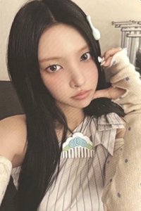 NOT CUTE ANYMORE 專輯卡 NOT CUTE B ver.