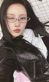 NOT CUTE ANYMORE 專輯卡 NOT MY NAME B ver.