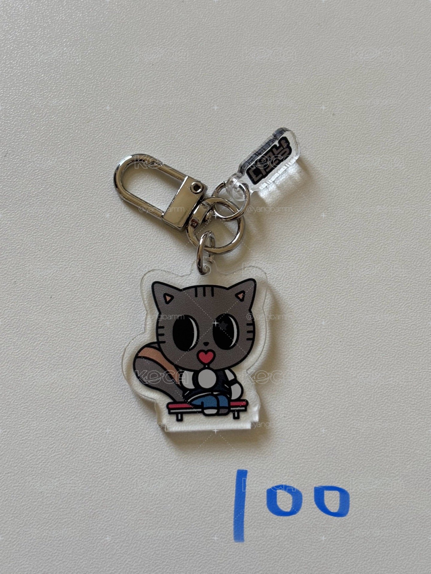 松喵吃棒棒糖 🐈‍⬛🍭