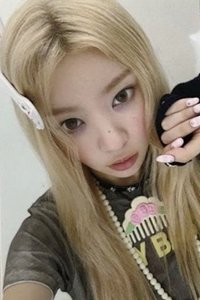 NOT CUTE ANYMORE hmv 幸運卡 