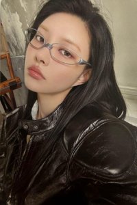 NOT CUTE ANYMORE 日咖 幸運卡 