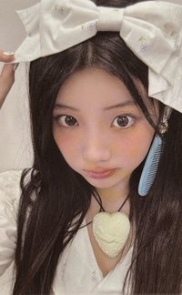 NOT CUTE ANYMORE 專輯卡 Pouch A ver.