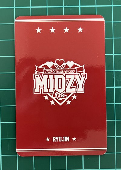 ITZY Ryujin 申留真 會員禮卡