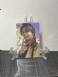 follow 演唱會卡 黑美甲💅🏻（需要跟同版紅美甲一起帶）（不當綁）