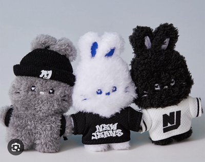 NewJeans How Sweet 黑兔吊娃 bunini吊飾