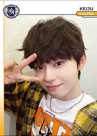 25新秀 Teleca Base 隨機卡 自拍 ver.B