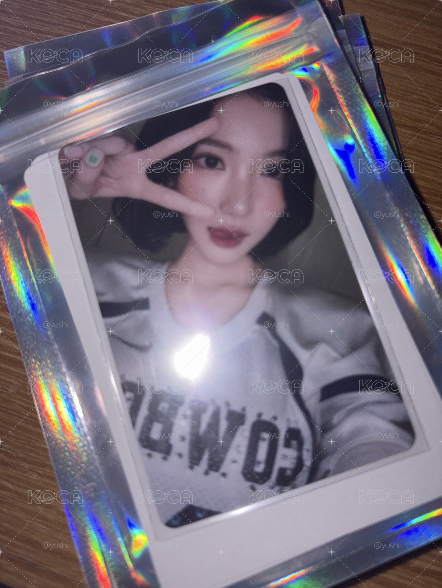 吐舌比耶 jiwoo 五星卡 原包裝未撕膜