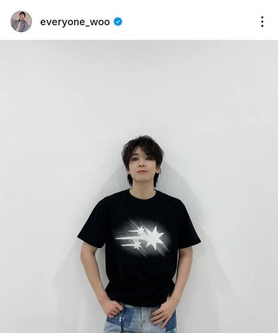 圓佑jins代言明信片+同款黑t