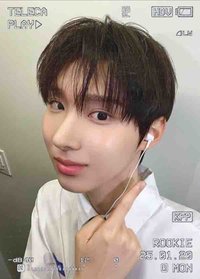 25新秀 Teleca Selfie 隨機卡 耳機