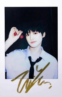 雜誌卡 C版小卡 拿櫻桃 仿拍立得