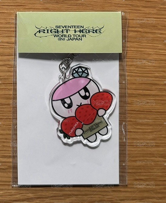 蹦蹦 Right here日巡福岡限定草莓吊飾