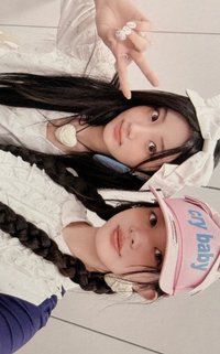 NOT CUTE ANYMORE 專輯卡 WVS 固配多人卡