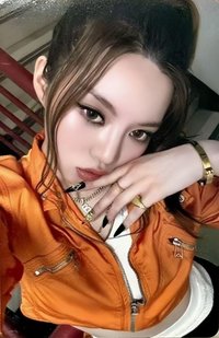 FAMOUS el 1.0 幸運卡 