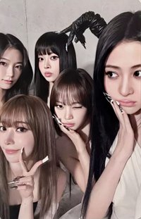 HOT 專輯卡 COMPACT 團封