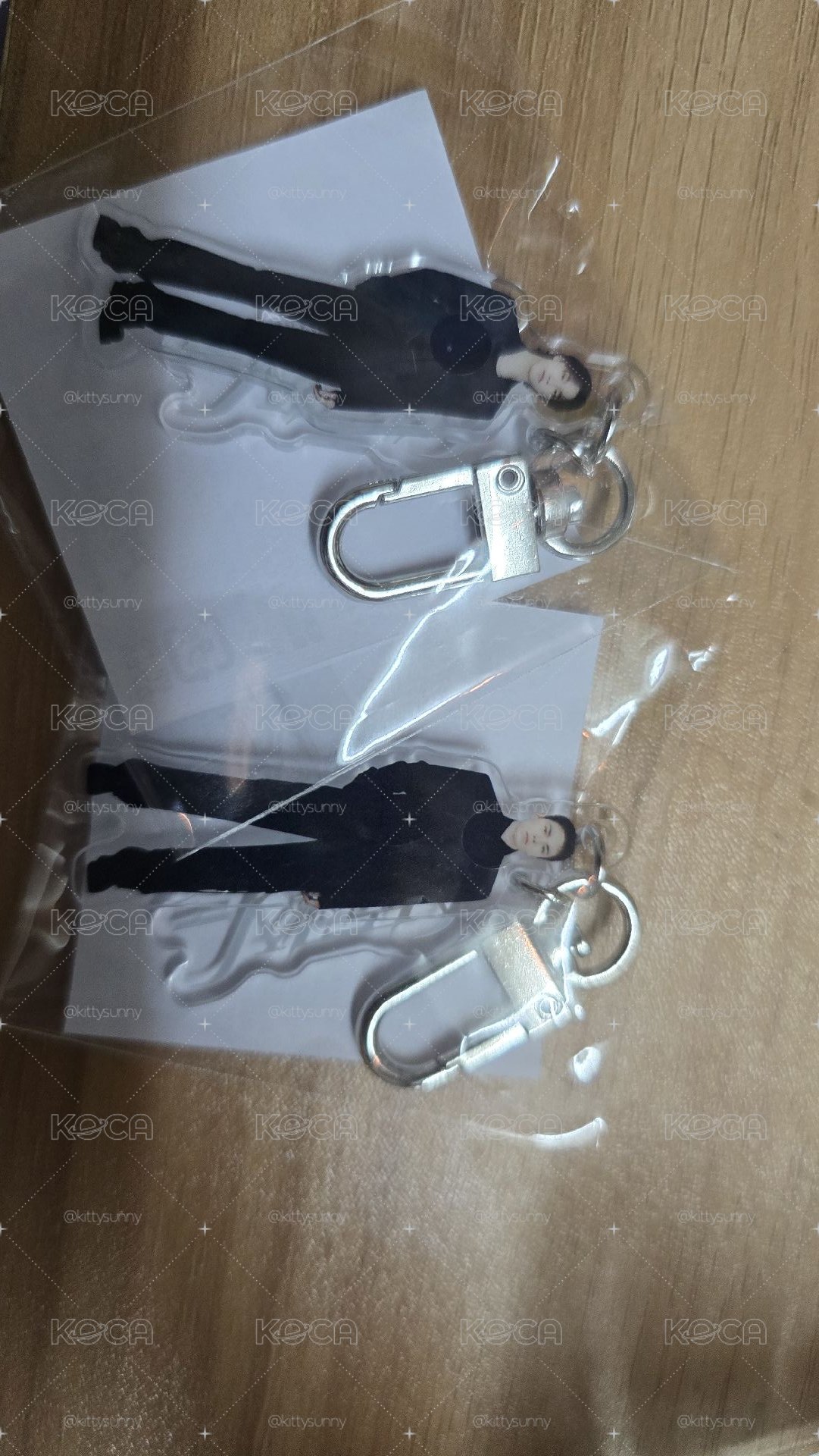 漢yzy簽售卡+olive young特典+率燦吊飾